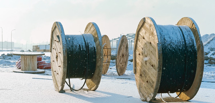 如何判斷危廢和固廢 危廢和固廢的判定標準?租用農田處理廢油桶致土壤污染 ，三家出售危廢的公司被列為共同被告，這三家公司將面臨哪些處罰  健明迪檢測